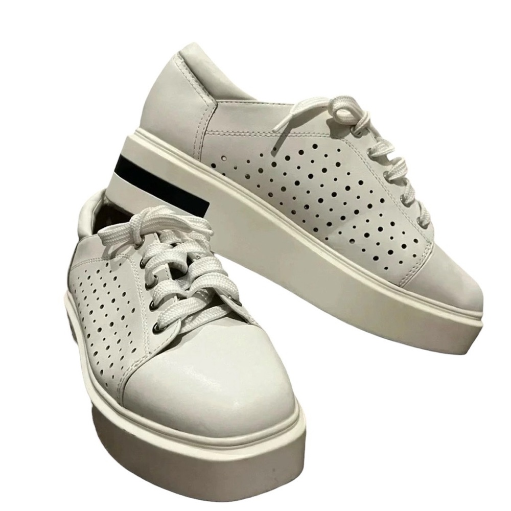 Linea Paolo Kendra White Leather Platform Sneaker 7.5 casual elegant chic sporty